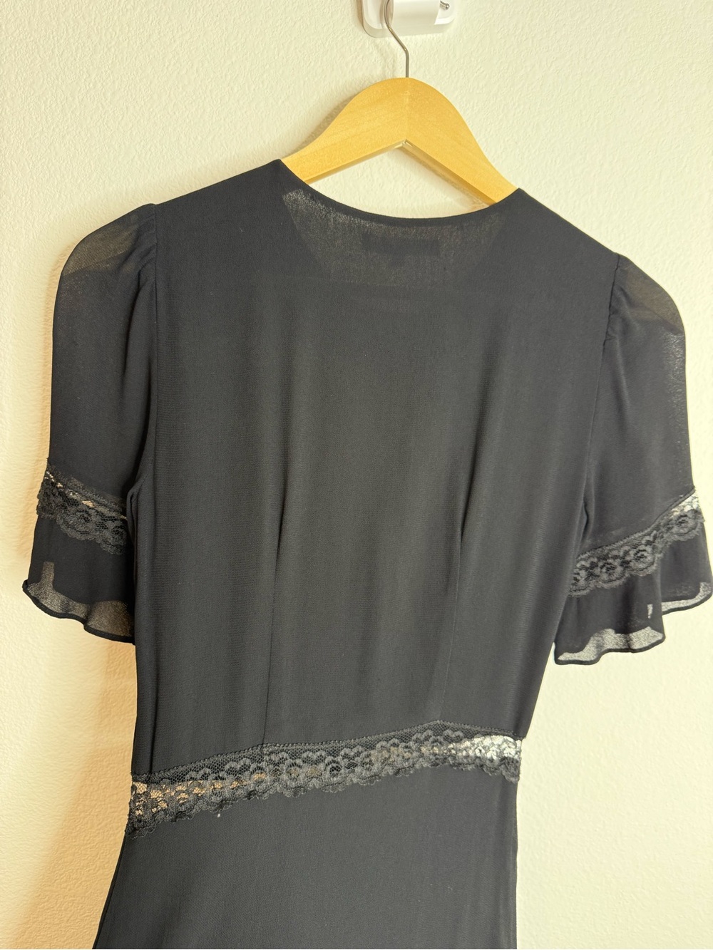 Reformation Woodsen Dress Sz 2 - Picture 11 of 16